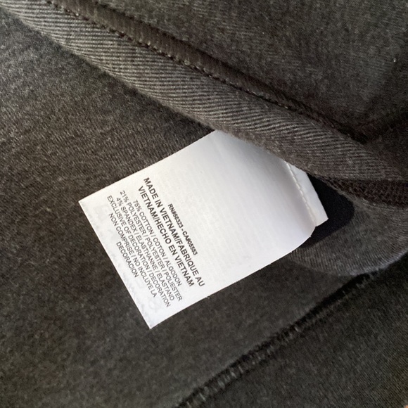 Nike Vancouver Canucks sports outerwear - Picture 10 of 11